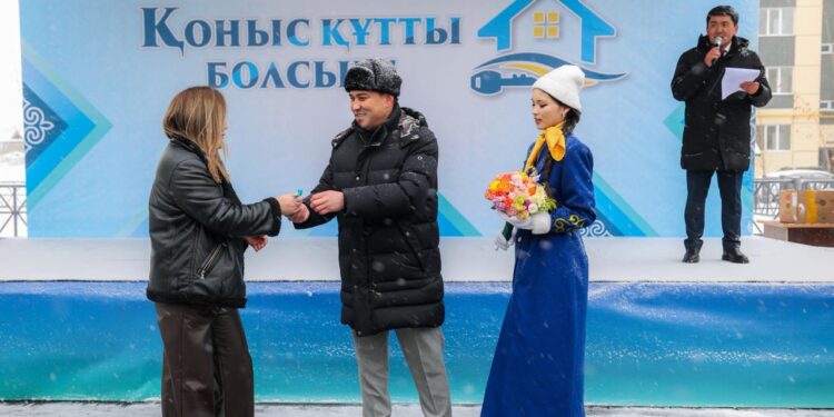 46 ОТБАСЫҒА ЖАҢА ПӘТЕР КІЛТТЕРІ ТАБЫСТАЛДЫ