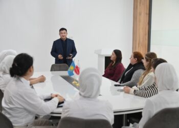 «Сайрам нан» ұжымында жаңа Конституция түсіндірілді